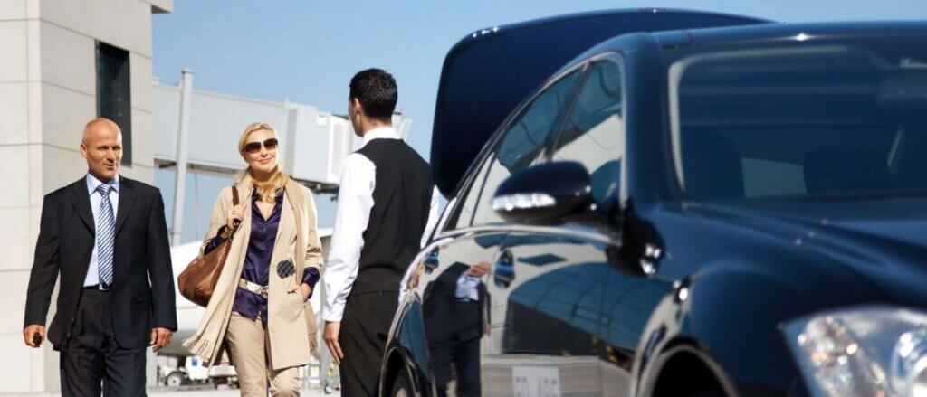 5 أسباب لحجز ليموزين مطار برج العرب مع باريس ليموزين